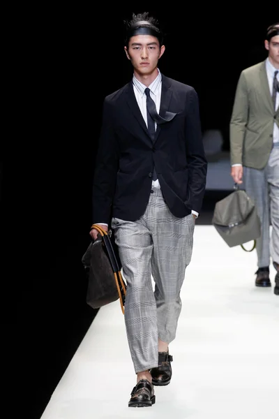 Look 45